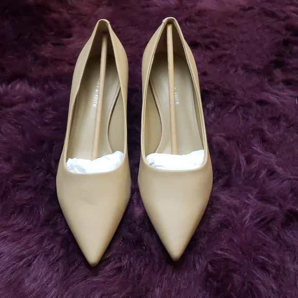 Brand new never worn Charles & Keith size 38 in Beige - Picture 2 of 6